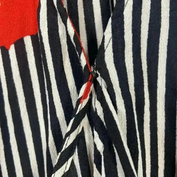 Madewell Striped Wrap Top in Candied Orchids Size Small Black White Striped Crop - Picture 5 of 14